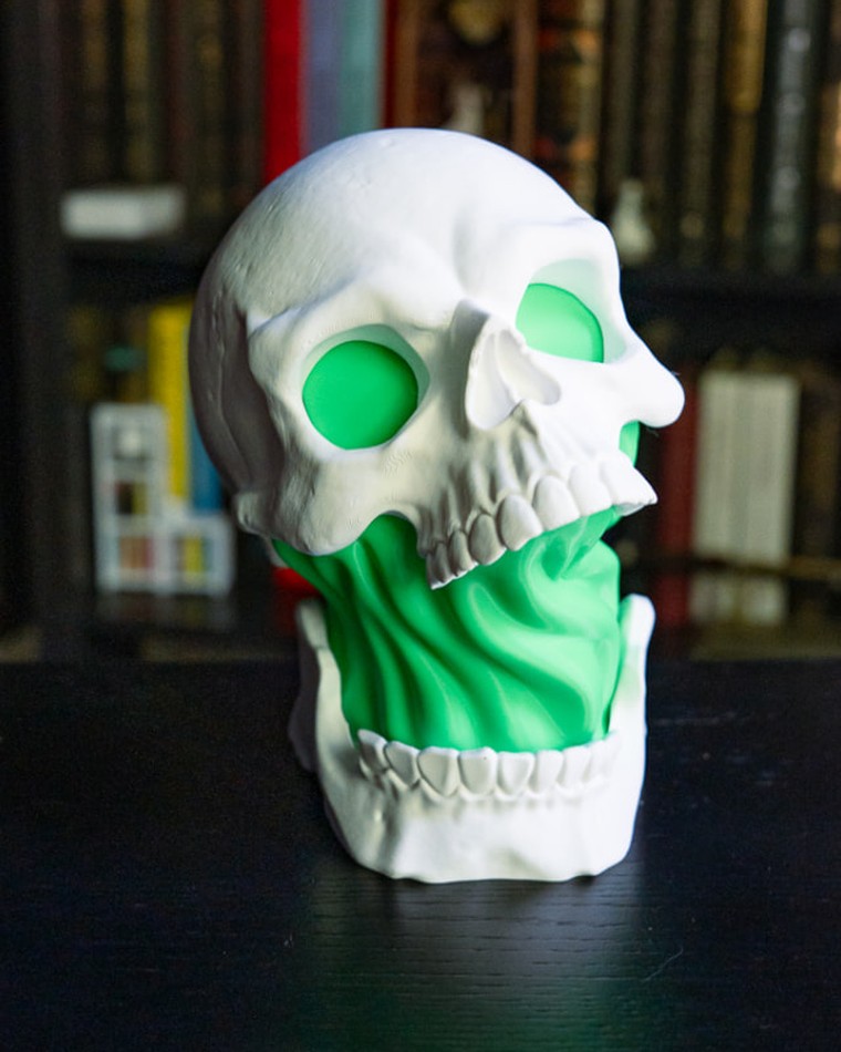 Skull Lamp (White)