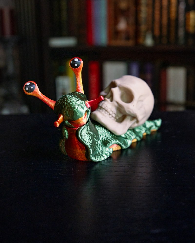 Articulating Skull Snail